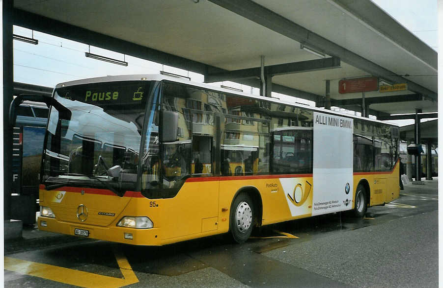 (083'023) - Voegtlin-Meyer, Brugg - Nr. 95/AG 30'579 - Mercedes am 18. Februar 2006 beim Bahnhof Brugg