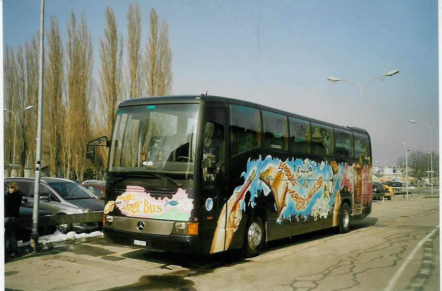 (083'904) - Heggli, Kriens - Nr. 36/LU 15'577 - Mercedes am 18. Mrz 2006 in Biel, Kongresshaus