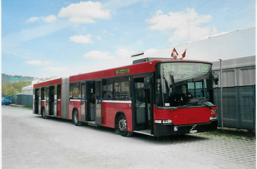 (084'515) - Bernmobil, Bern - Nr. 261/BE 572'261 - Volvo/Hess am 30. April 2006 in Bern, BEA