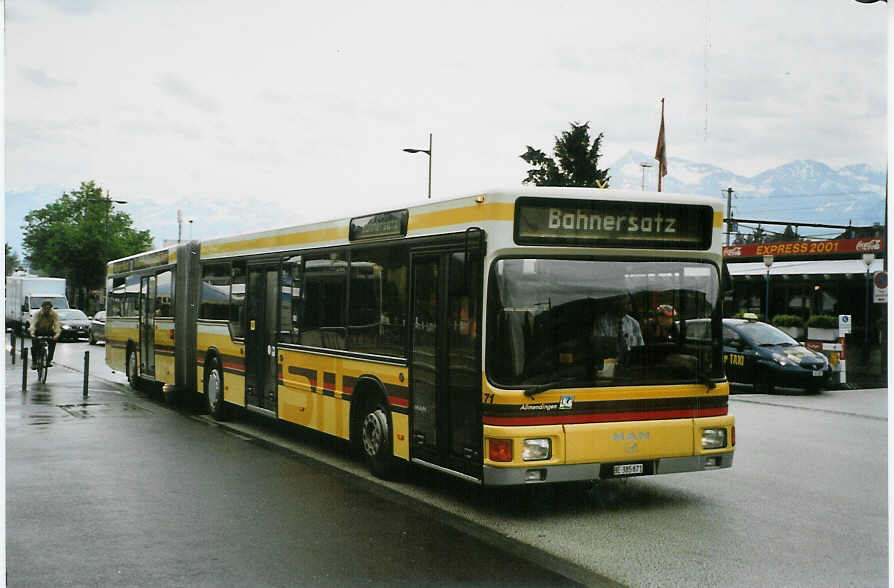 (085'136) - STI Thun - Nr. 71/BE 385'871 - MAN am 17. Mai 2006 beim Bahnhof Thun