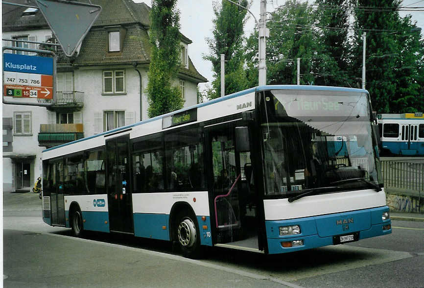 (085'608) - Gut, Binz - Nr. 10/ZH 397'210 - MAN am 25. Mai 2006 in Zrich, Klusplatz