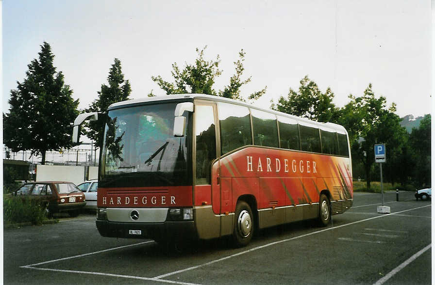 (086'804) - Hardegger, Birsfelden - BL 7621 - Mercedes am 21. Juni 2006 in Thun, Seestrasse