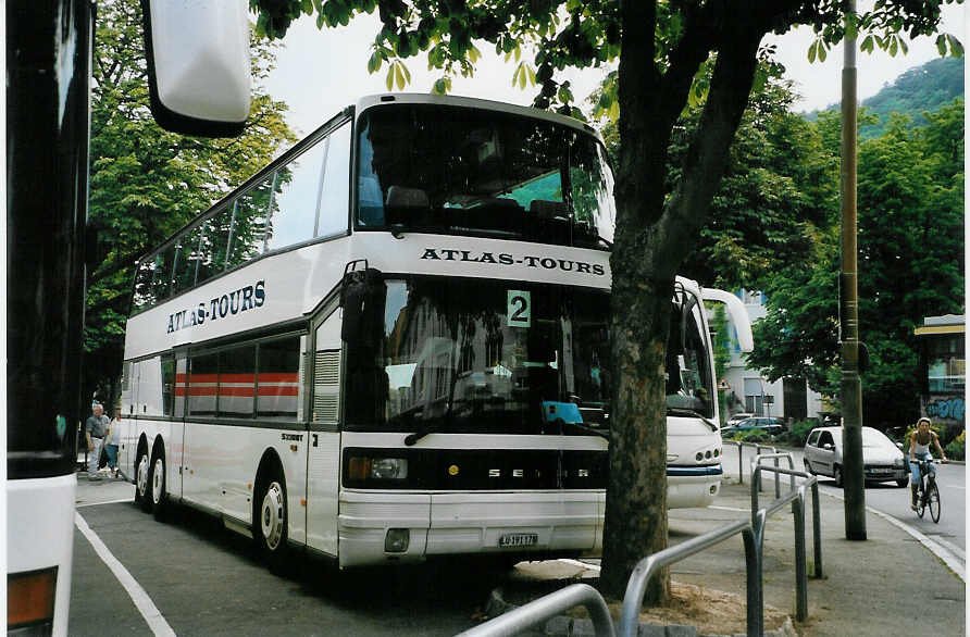 (087'130) - Aus der Schweiz: Atlas-Tours, Rothenburg - LU 191'178 - Setra am 8. Juli 2006 in Freiburg, Karlsplatz