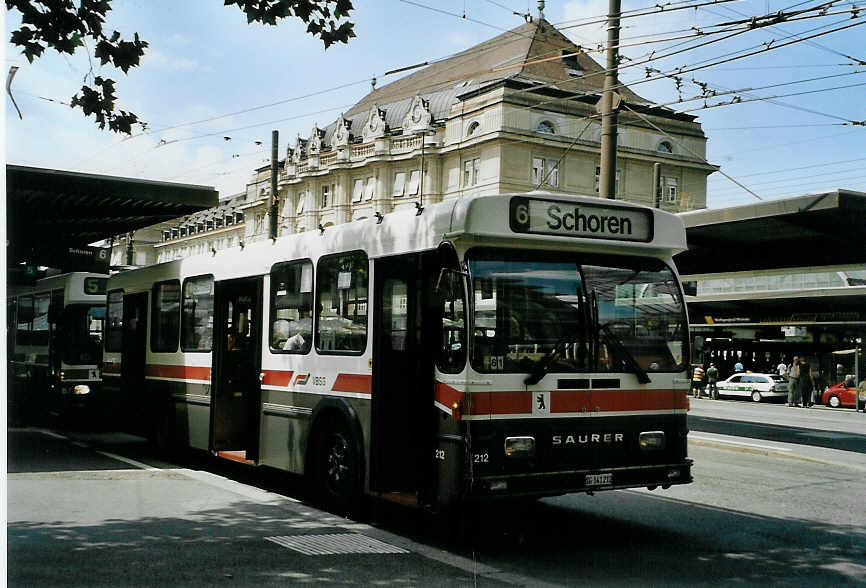 (088'100) - VBSG St. Gallen - Nr. 212/SG 141'212 - Saurer/Hess am 28. Juli 2006 beim Bahnhof St. Gallen