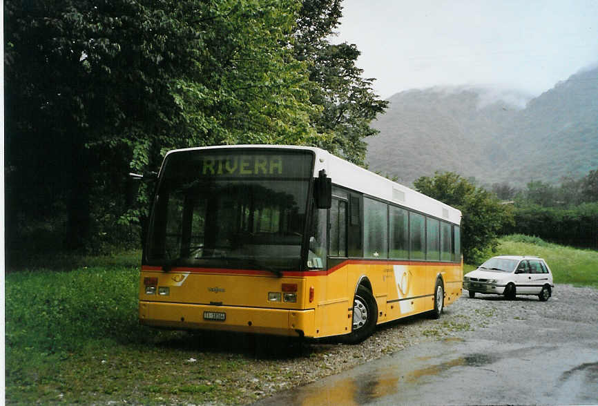 (088'629) - Ghezzi, Rivera - Nr. 9/TI 18'164 - Van Hool am 3. August 2006 in Rivera, Garage