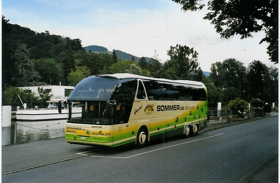 (089'001) - Sommer, Grnen - BE 26'858 - Neoplan am 17. August 2006 bei der Schifflndte Thun