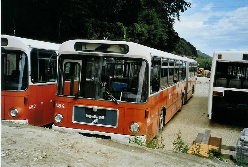 (089'027) - TL Lausanne - Nr. 454 - MAN am 19. August 2006 in Safnern, BTR