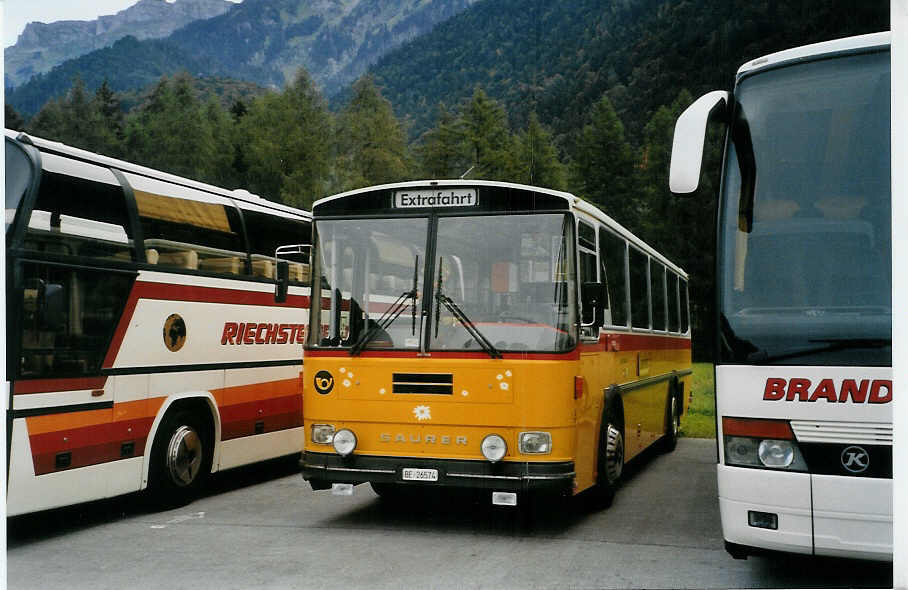 (089'400) - Schrch, Gutenburg - Nr. 5/BE 26'574 - Saurer/Tscher (ex Engeloch, Riggisberg Nr. 5; ex P 25'668) am 2. September 2006 in Interlaken, Flugplatz