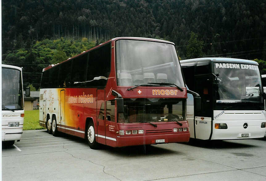 (089'505) - Moser, Flaach - Nr. 11/ZH 128'862 - Drgmller am 3. September 2006 in Interlaken, Flugplatz