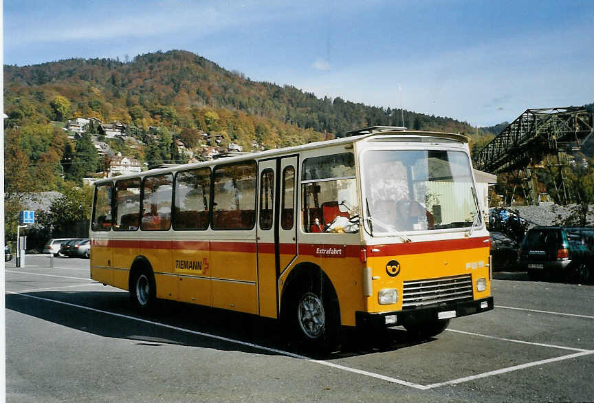 (090'404) - Tiemann, Oetwil - Nr. 6/ZH 560'266 - FBW/FHS (ex Btra, Birr Nr. 28; ex P 24'186) am 28. Oktober 2006 in Thun, Seestrasse