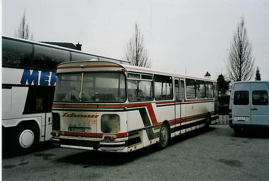 (091'121) - Schnurr, Zell - HSK-FO 81 - Setra am 26. Dezember 2006 in Rust, Europapark