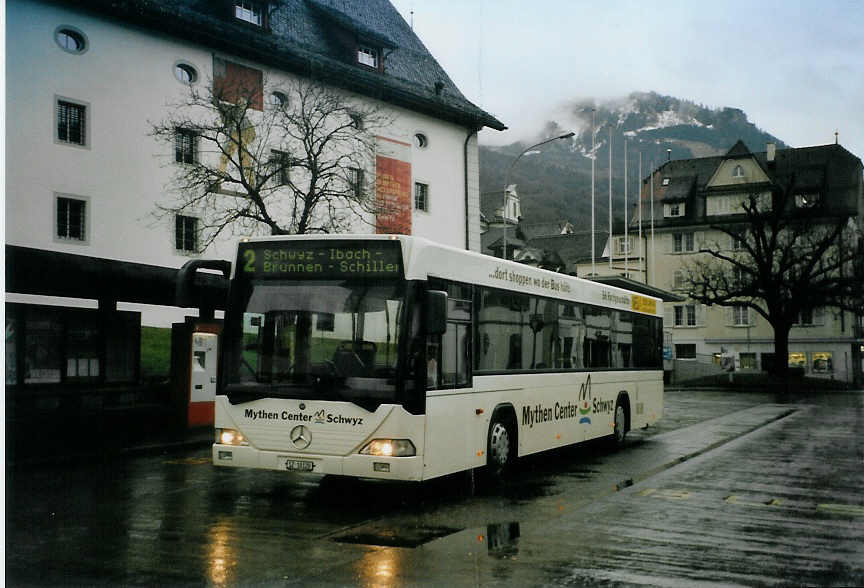 (091'323) - AAGS Schwyz - Nr. 20/SZ 10'120 - Mercedes/Hess am 1. Januar 2007 in Schwyz, Postplatz