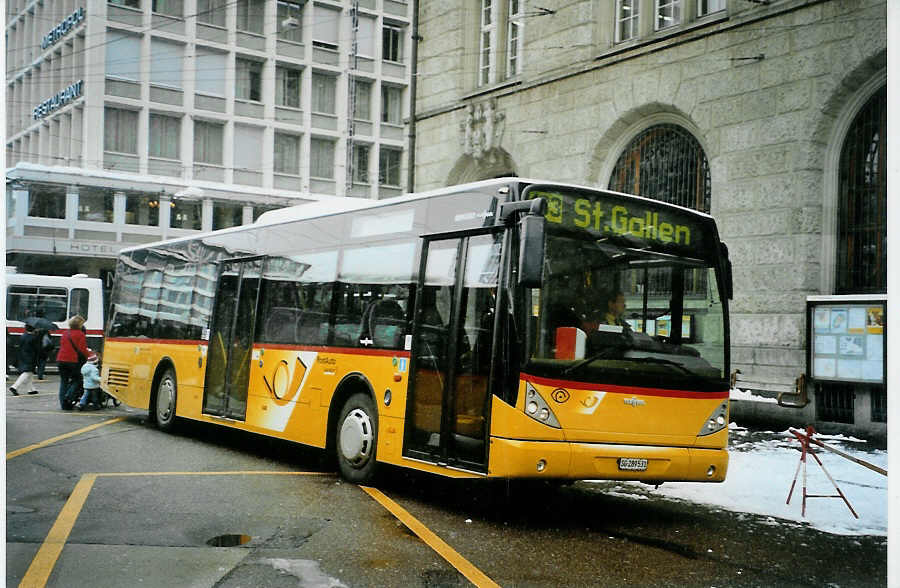 (093'025) - Casutt, Gossau - SG 289'531 - Van Hool am 22. Mrz 2007 beim Bahnhof St. Gallen