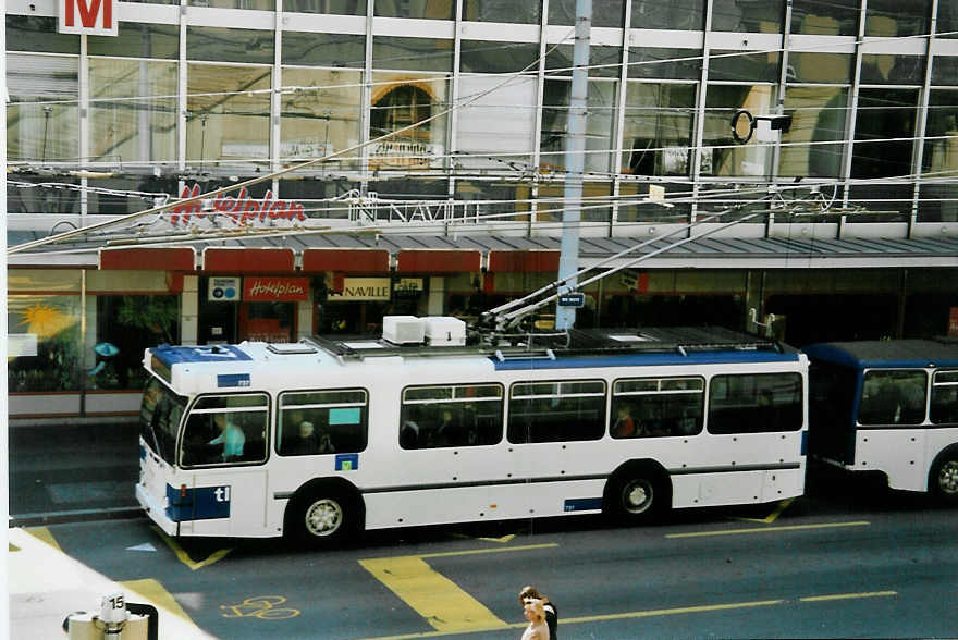 (093'629) - TL Lausanne - Nr. 737 - FBW/Hess Trolleybus am 7. April 2007 in Lausanne, Rue Neuve