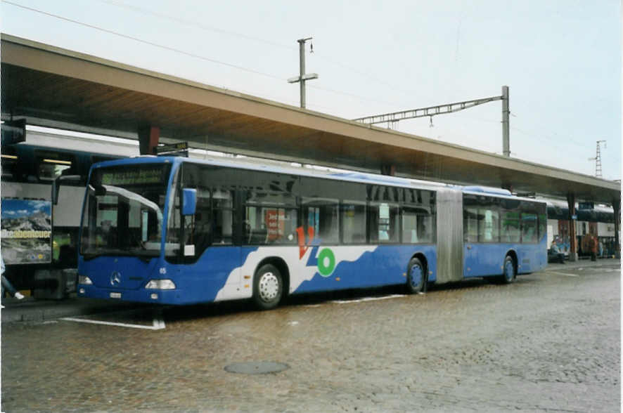 (095'136) - VZO Grningen - Nr. 65/ZH 494'065 - Mercedes am 2. Juni 2007 beim Bahnhof Wetzikon