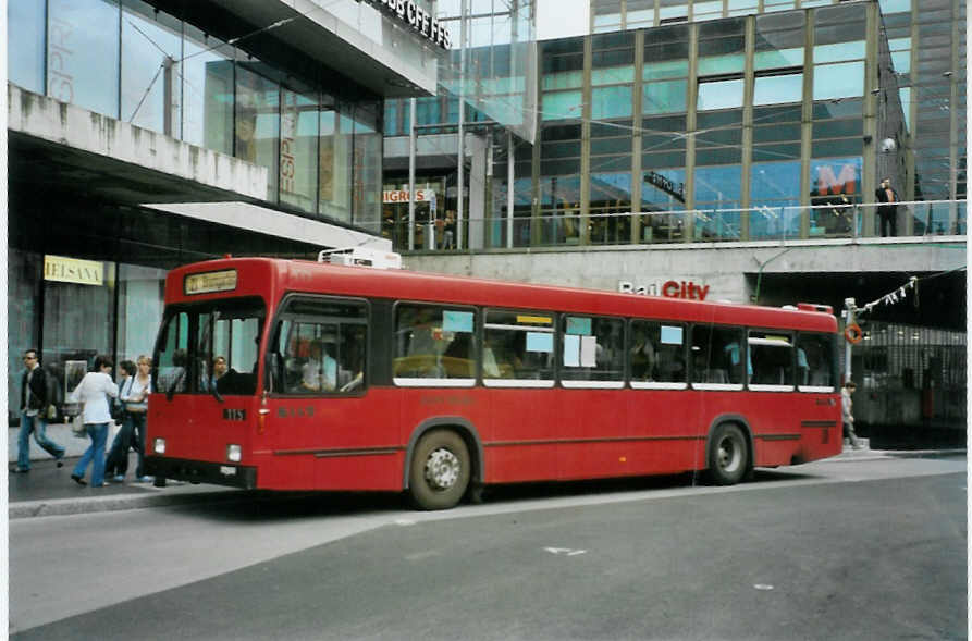 (095'313) - Bernmobil, Bern - Nr. 115/BE 427'115 - Volvo/R&J am 8. Juni 2007 beim Bahnhof Bern