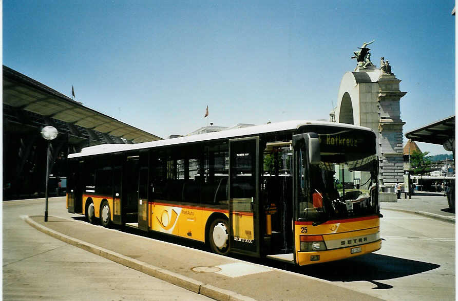 (096'134) - Bucheli, Kriens - Nr. 25/LU 15'510 - Setra am 15. Juli 2007 beim Bahnhof Luzern