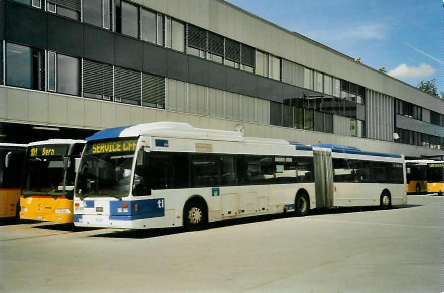 (097'609) - TL Lausanne - Nr. 551/VD 1529 - Van Hool am 24. August 2007 in Bern, Postautostation