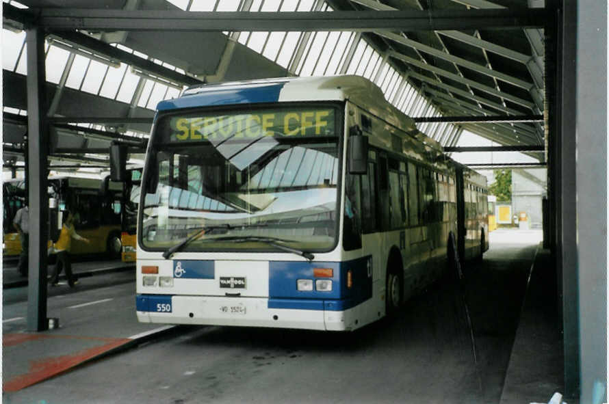 (097'611) - TL Lausanne - Nr. 550/VD 1524 - Van Hool am 24. August 2007 in Bern, Postautostation