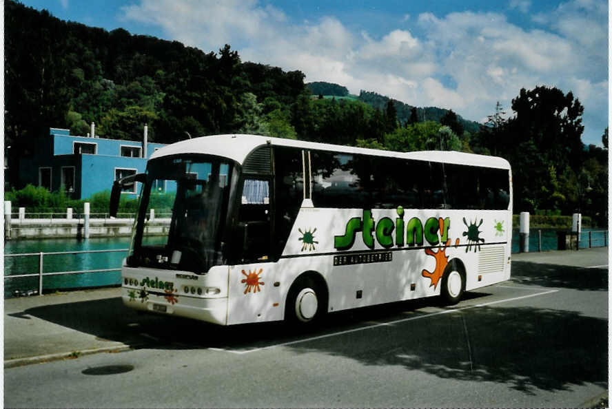 (098'325) - Steiner, Messen - SO 20'144 - Neoplan am 1. September 2007 bei der Schifflndte Thun