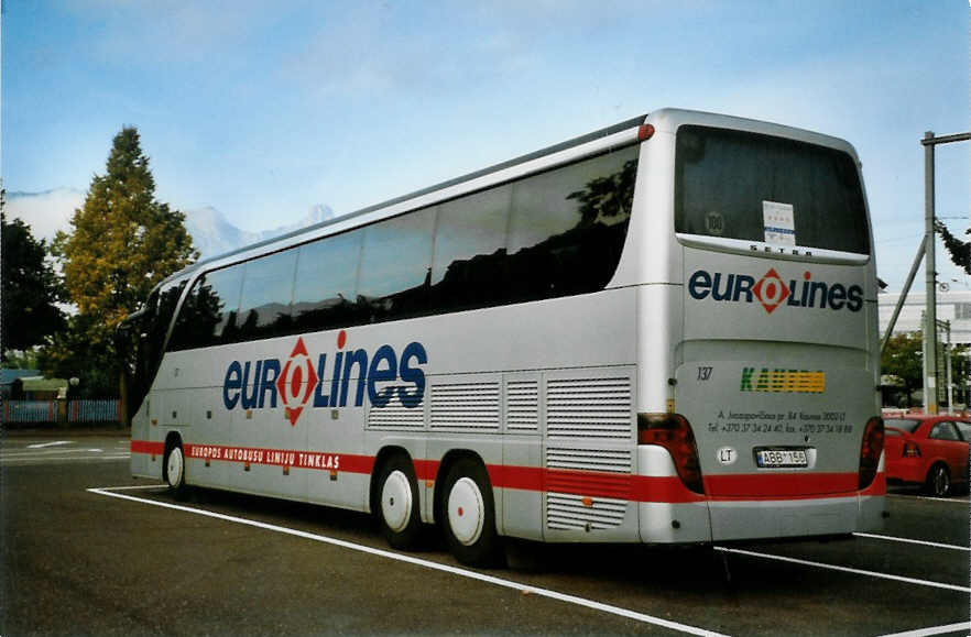 (098'516) - Aus Litauen: Juozapaviciaus, Kaunas - Nr. 137/ABB 156 - Setra am 10. September 2007 in Thun, Seestrasse