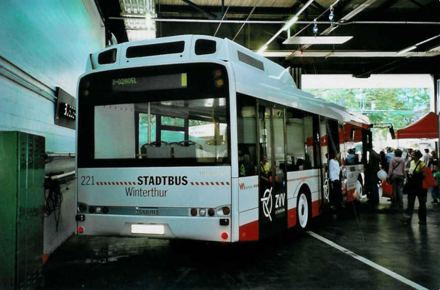 (098'617) - SW Winterthur - Nr. 221/ZH 451'221 - Solaris am 15. September 2007 in Winterthur, Depot Grzefeld