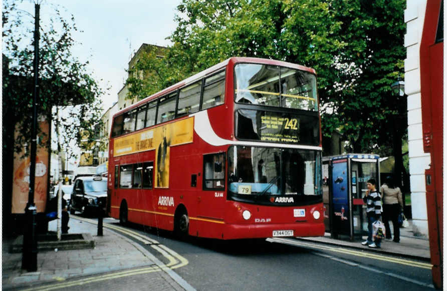 (099'130) - ARRIVA - Nr. DLA 144/V 344 DGT - DAF am 25. September 2007 in London, Hackney