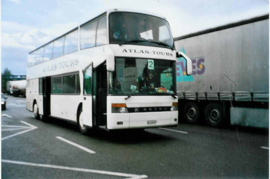 (099'311) - Aus der Schweiz: Atlas-Tours, Rothenburg - LU 128'161 - Setra am 26. September 2007 in Capellen, Autobahnraststtte