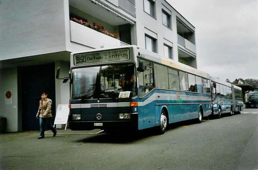 (100'424) - VZO Grningen - Nr. 8/ZH 41'408 - Mercedes am 22. Oktober 2007 beim Bahnhof Stfa