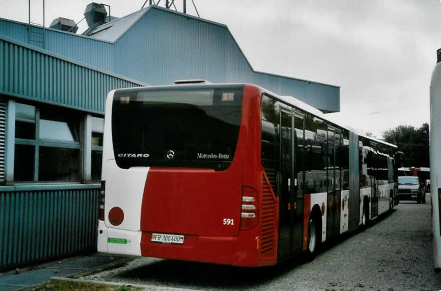 (100'611) - TPF Fribourg - Nr. 591/FR 300'400 - Mercedes am 27. Oktober 2007 in Fribourg, Garage