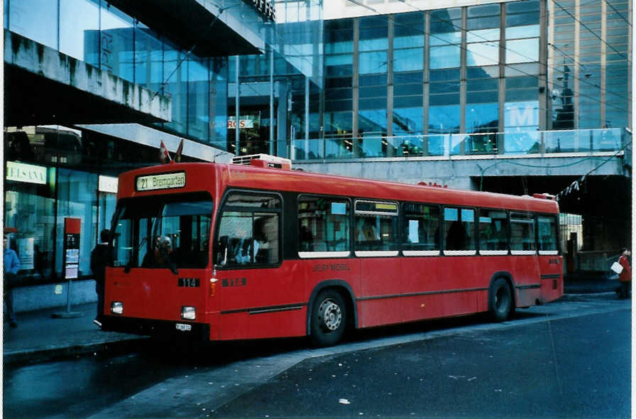 (100'636) - Bernmobil, Bern - Nr. 114/BE 366'114 - Volvo/R&J am 8. Dezember 2007 beim Bahnhof Bern