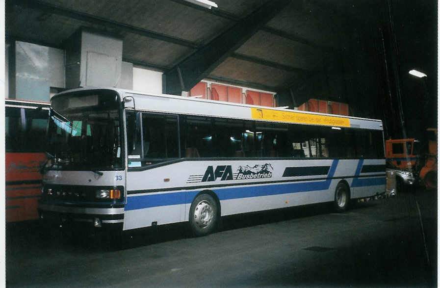 (101'017) - AFA Adelboden - Nr. 33 - Setra (ex Nr. 15; ex TPYG Yverdon Nr. 5) am 4. November 2007 im Autobahnhof Adelboden