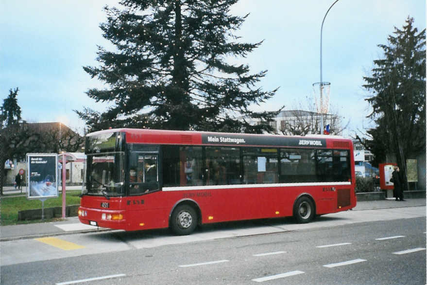 (101'833) - Bernmobil, Bern - Nr. 451/BE 535'451 - MAN/Berkhof am 13. Dezember 2007 in Ostermundigen, Zollgasse