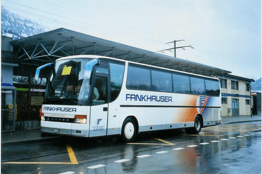 (103'022) - Fankhauser, Sigriswil - BE 42'491 - Setra am 6. Januar 2008 beim Bahnhof Frutigen