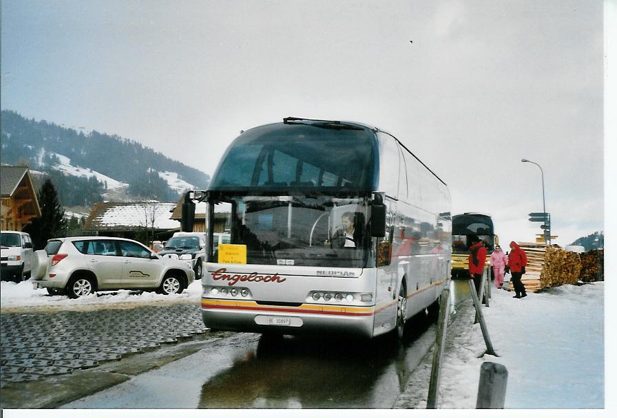 (103'214) - Engeloch, Riggisberg - BE 30'897 - Neoplan am 6. Januar 2008 in Adelboden, Weltcup