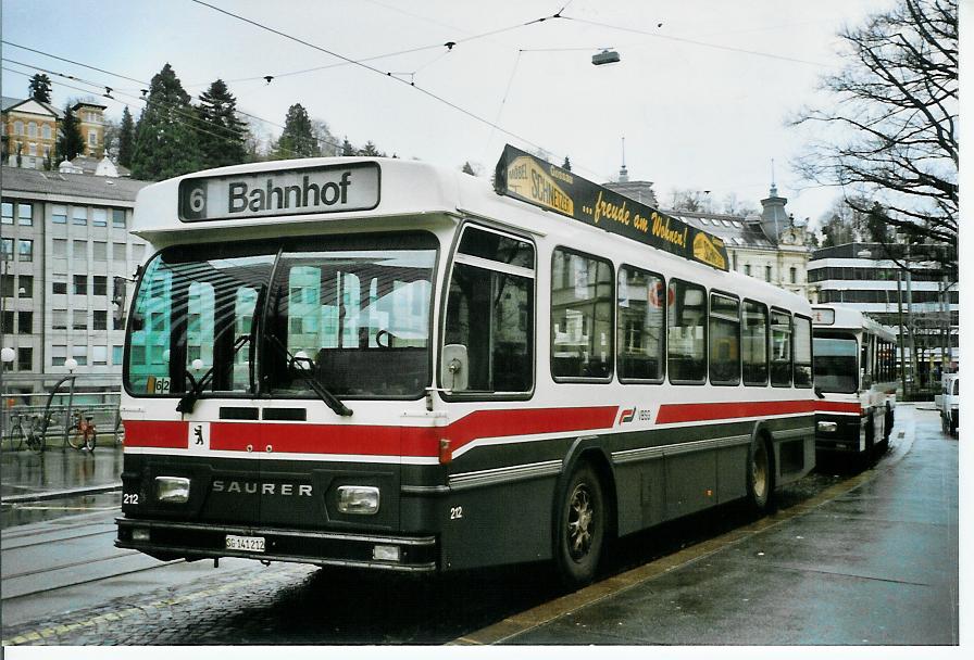 (103'316) - VBSG St. Gallen - Nr. 212/SG 141'212 - Saurer/Hess am 7. Januar 2008 beim Bahnhof St. Gallen