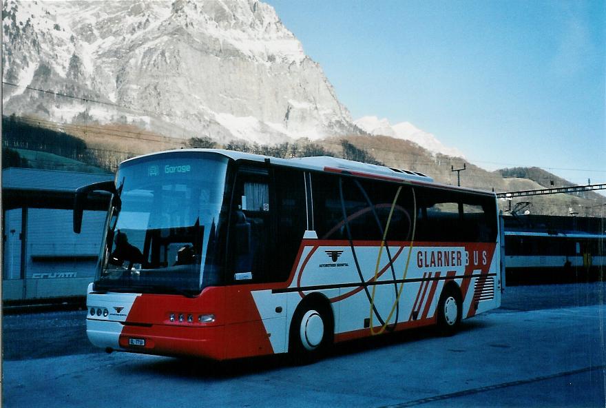 (104'914) - AS Engi - Nr. 10/GL 7710 - Neoplan am 9. Mrz 2008 beim Bahnhof Schwanden