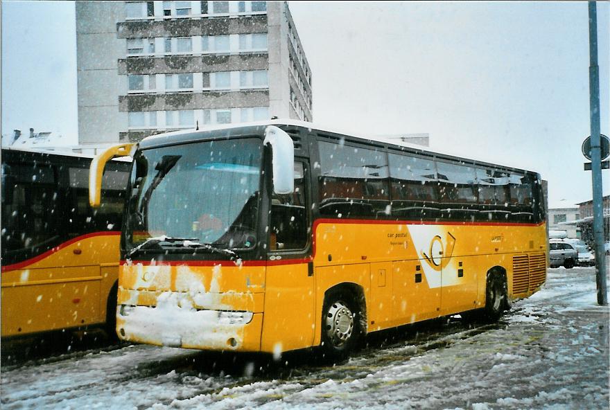 (105'628) - PostAuto Wallis - Nr. 4/VS 241'995 - Renault (ex P 25'206) am 21. Mrz 2008 beim Bahnhof Sion