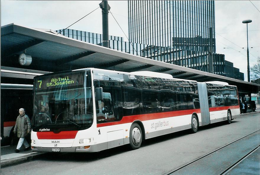 (105'819) - St. Gallerbus, St. Gallen - Nr. 285/SG 198'285 - MAN am 29. Mrz 2008 beim Bahnhof St. Gallen