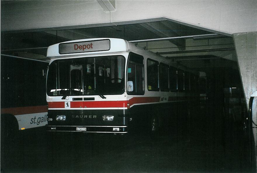 (106'005) - VBSG St. Gallen - Nr. 219/SG 141'219 - Saurer/Hess am 29. Mrz 2008 in St. Gallen, Depot