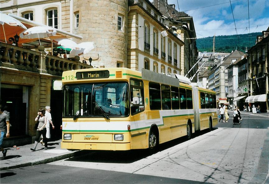 (109'826) - TN Neuchtel - Nr. 112 - NAW/Hess Gelenktrolleybus am 2. August 2008 in Neuchtel, Place Pury