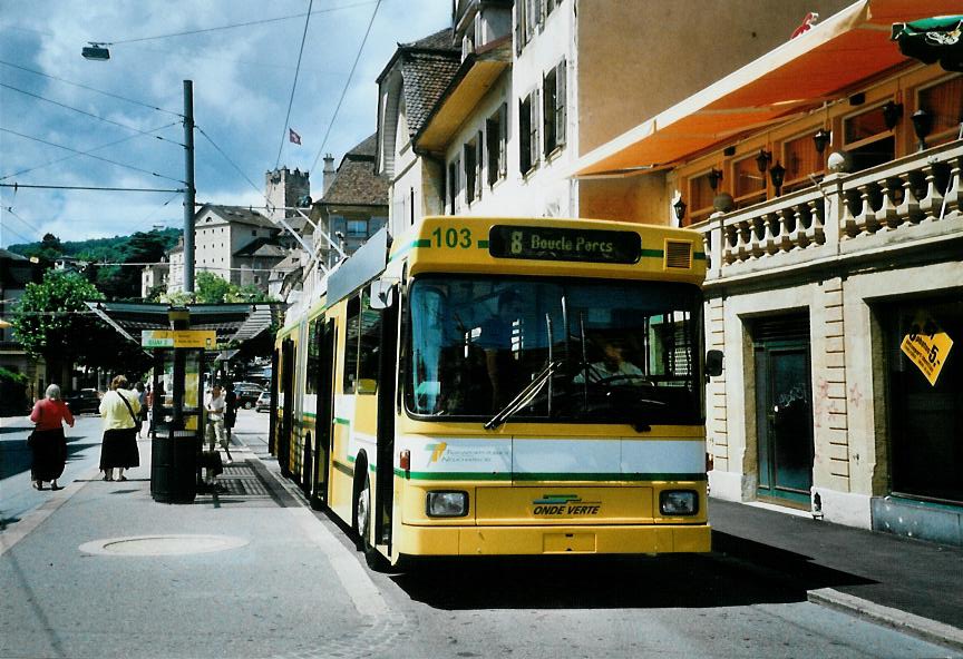 (109'907) - TN Neuchtel - Nr. 103 - NAW/Hess Gelenktrolleybus am 2. August 2008 in Neuchtel, Place Pury