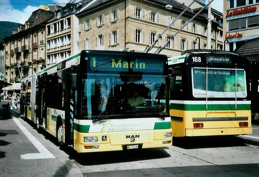 (109'914) - TN Neuchtel - Nr. 236/NE 111'236 - MAN am 2. August 2008 in Neuchtel, Place Pury