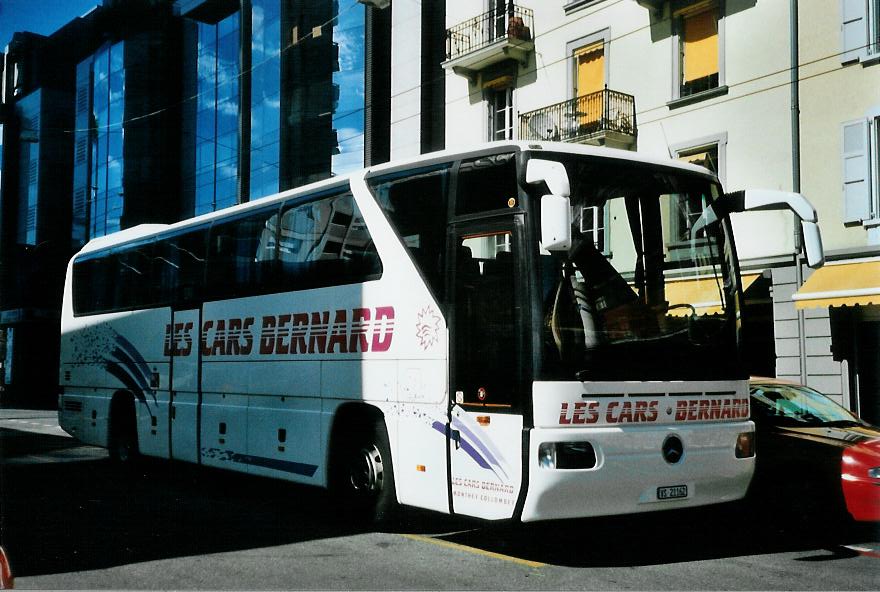 (110'204) - Bernard, Monthey - VS 21'162 - Mercedes am 10. August 2008 in Montreux, Bahnhoftreppe