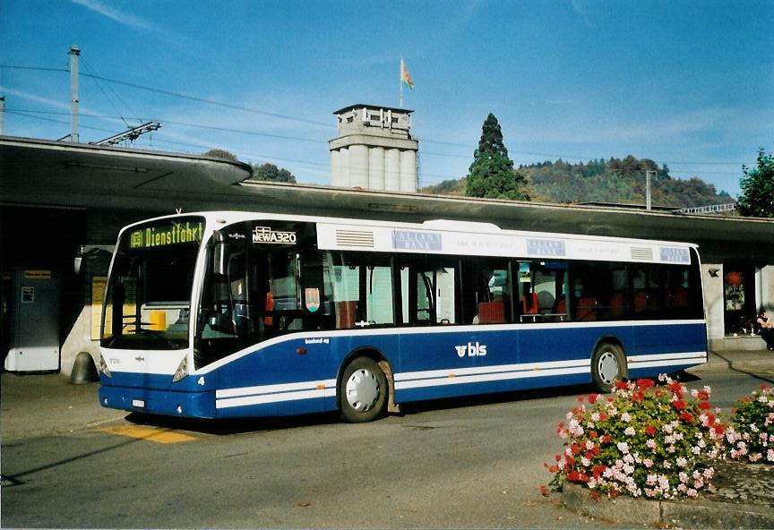 (111'426) - Busland, Burgdorf - Nr. 4/BE 26'795 - Van Hool (ex AOE Langnau Nr. 4) am 11. Oktober 2008 beim Bahnhof Burgdorf