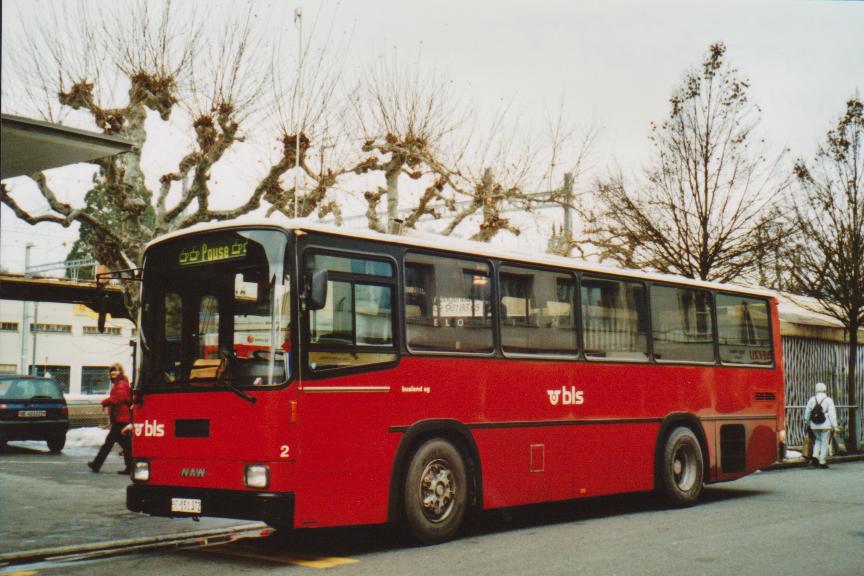 (113'309) - Busland, Burgdorf - Nr. 2/BE 151'372 - NAW/R&J (ex AOE Langnau Nr. 2) am 23. Dezember 2008 beim Bahnhof Burgdorf