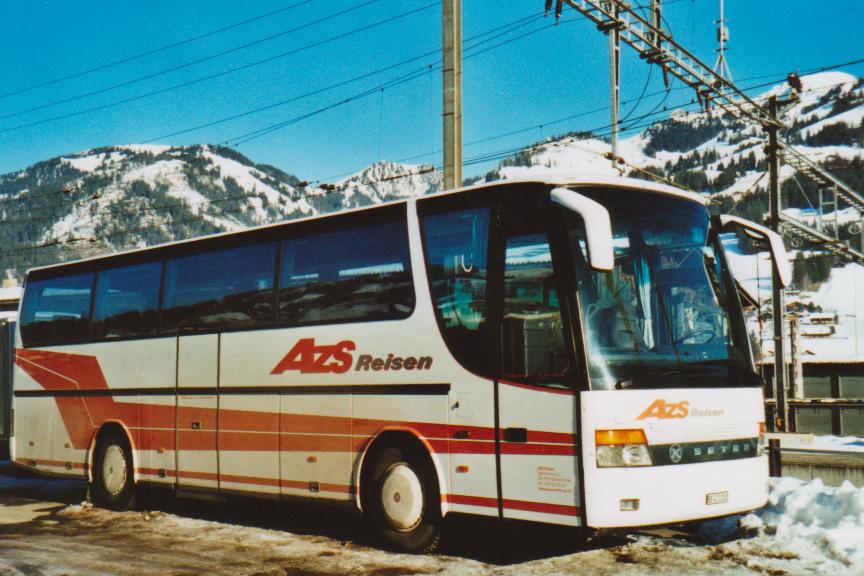 (113'323) - AZS Zweisimmen - Nr. 2/BE 471'252 - Setra am 24. Dezember 2008 beim Bahnhof Zweisimmen