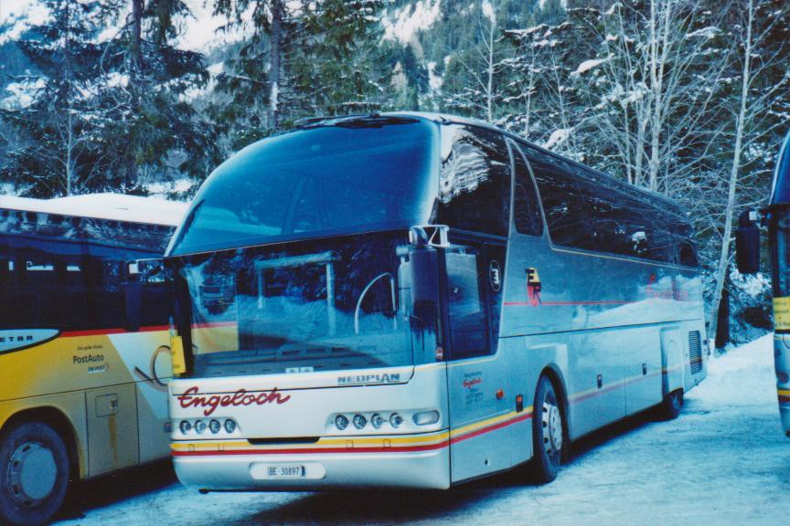 (113'732) - Engeloch, Riggisberg - BE 30'897 - Neoplan am 11. Januar 2009 in Adelboden, Unter dem Birg