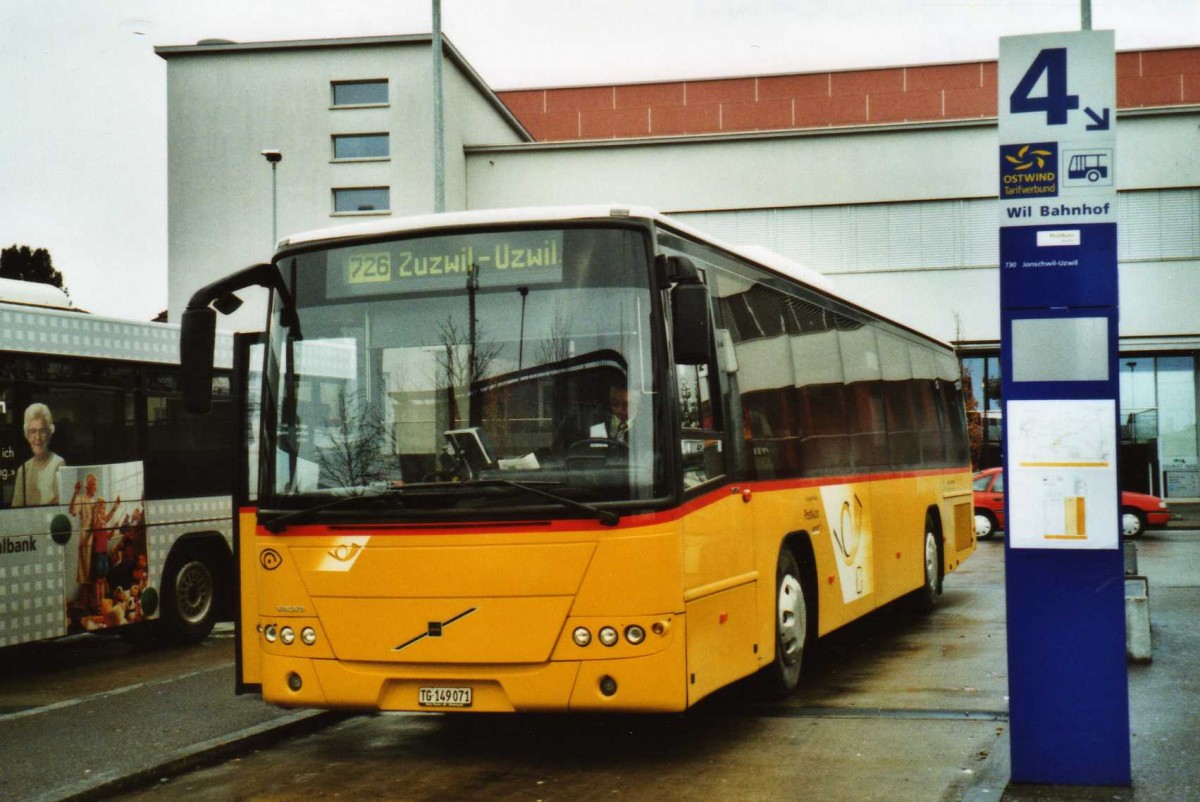 (114'020) - Schmidt, Jonschwil - TG 149'071 - Volvo (ex Buner&Schmidt, Jonschwil) am 21. Januar 2009 beim Bahnhof Wil