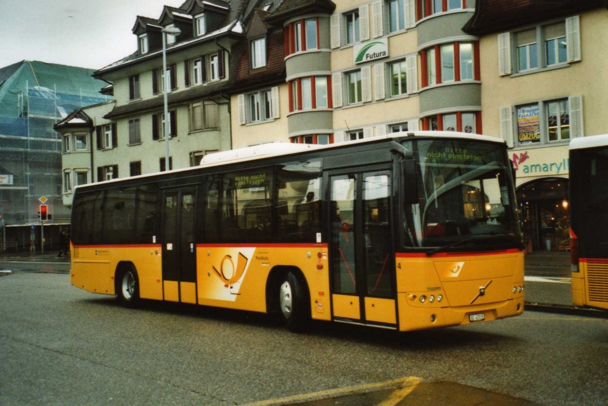 (114'428) - Brndli, Elfingen - Nr. 4/AG 43'119 - Volvo am 17. Februar 2009 beim Bahnhof Brugg